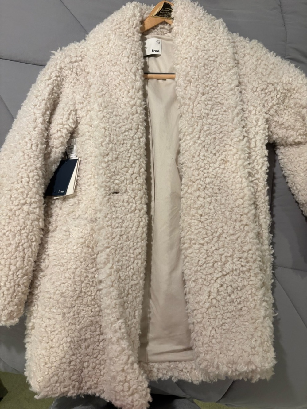 Aritiza Jacket NWT